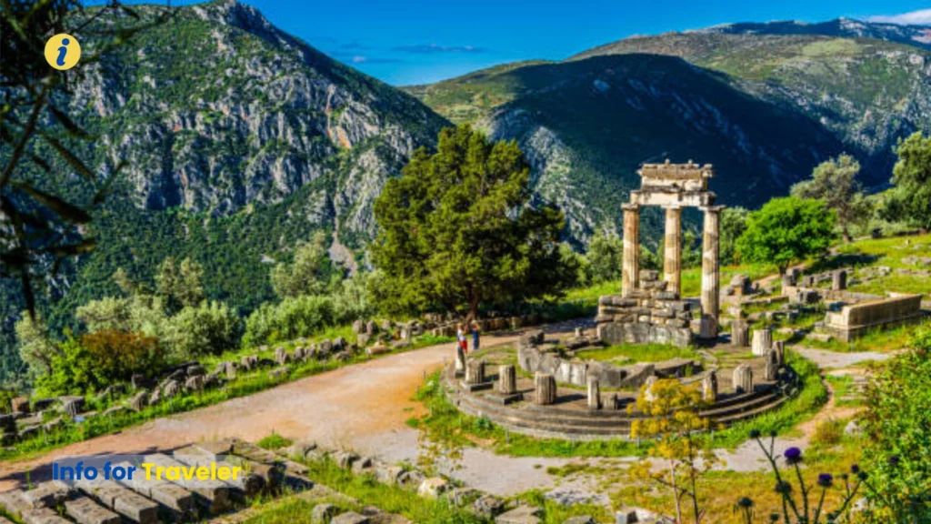 Delphi – Ancient Mysteries & Mountain Views